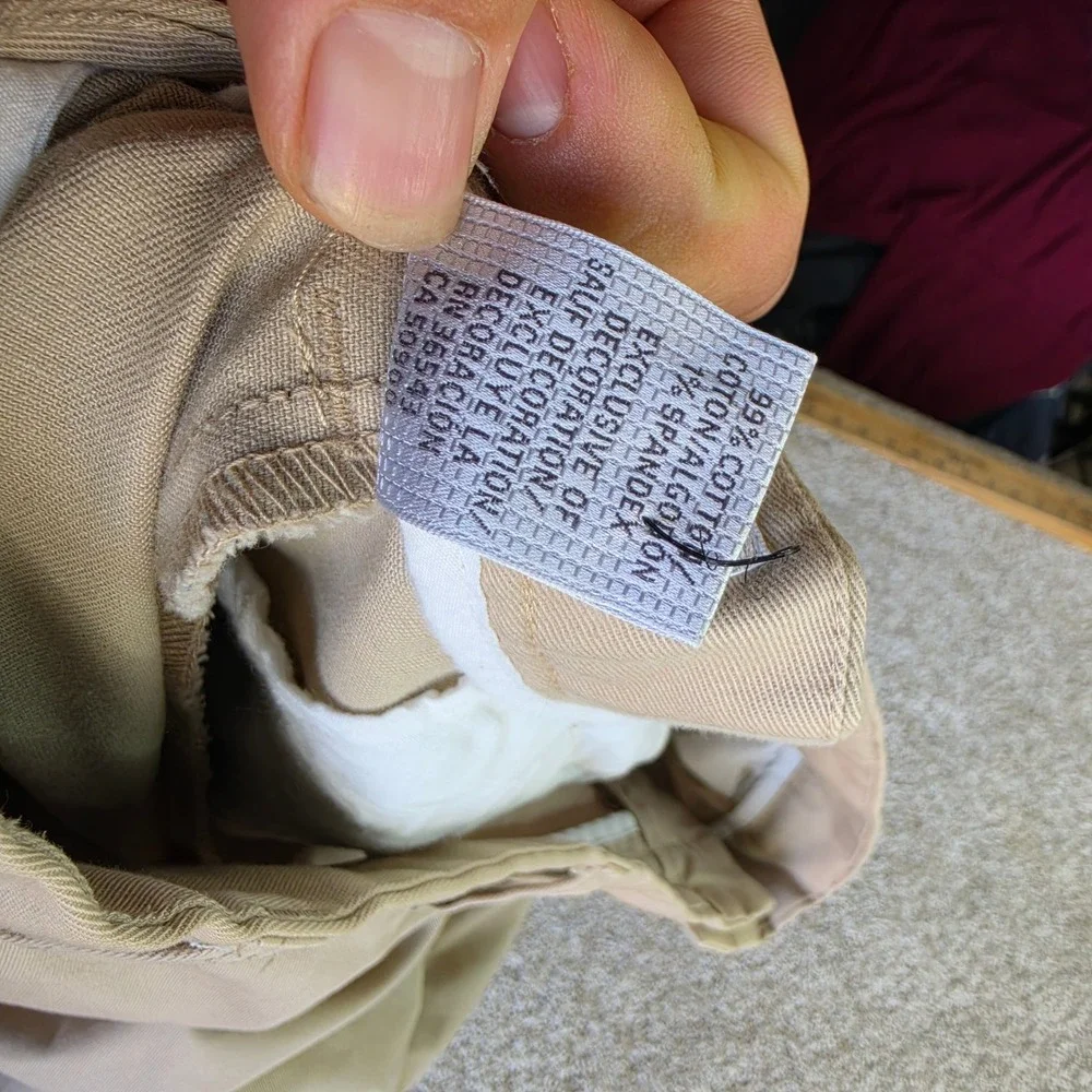 IZOD PerformX Chino Pants Mens 34x32 Tan Khaki Outdoor Casual Lightweight Golf